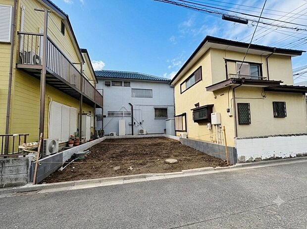 2階リビングのレイアウトは空間を開放的に見せてくれます。(令和8年6月 撮影)