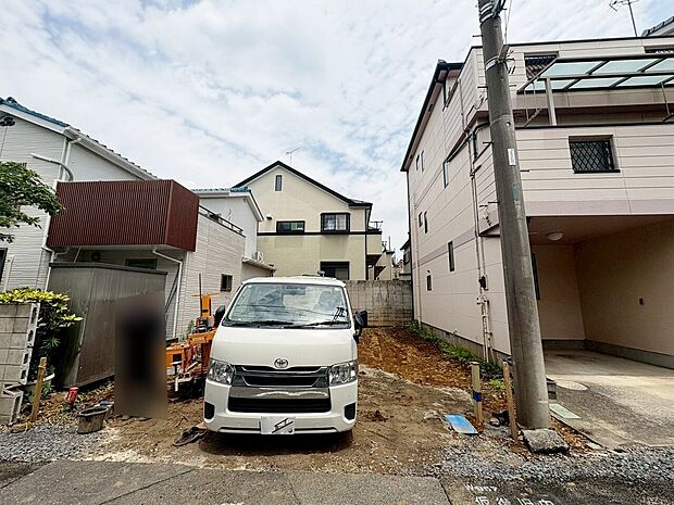 南浦和駅徒歩20分の立地。居住性を一段と心地よいものにしています。(令和8年6月 撮影)