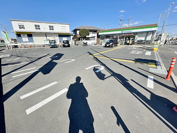 ファミリーマートさいたま二ツ宮店まで約650m