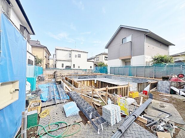 LDKは20帖の広々空間。居住性を一段と心地よいものにしています。(令和8年8月撮影)