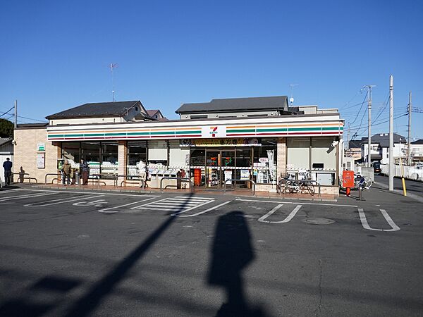 セブンイレブン上尾緑丘2丁目店まで約550m