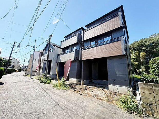 2階に設けたLDKは広々20帖以上。(令和8年9月 撮影)