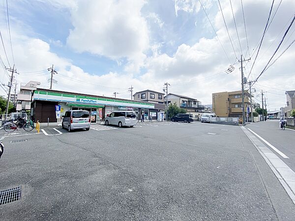 ファミリーマート川口元郷店まで約400m