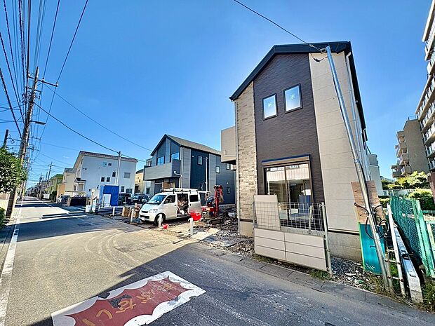 18.7帖のLDKは家族の会話が弾むコミュニケーション重視のレイアウト。(令和8年10月撮影)