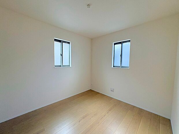 全居室二面採光、各部屋に収納スペースを確保した間取り。