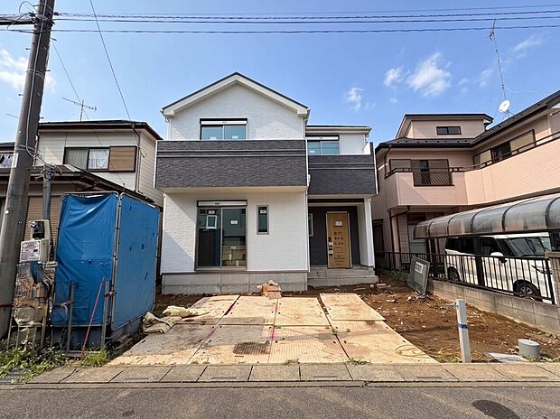 小中学校まで徒歩6分圏内でお子様の通学も安心。(令和8年8月撮影)
