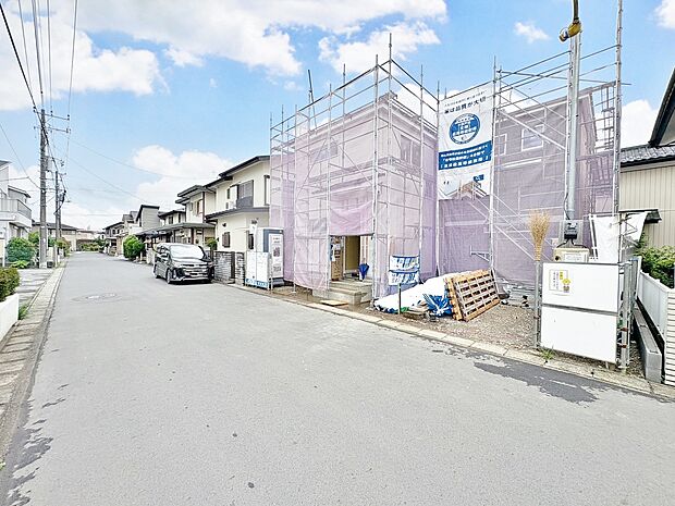 ゆとりある脱衣所は家事動線がスムーズになり、利便性が向上します。(令和8年6月 撮影)