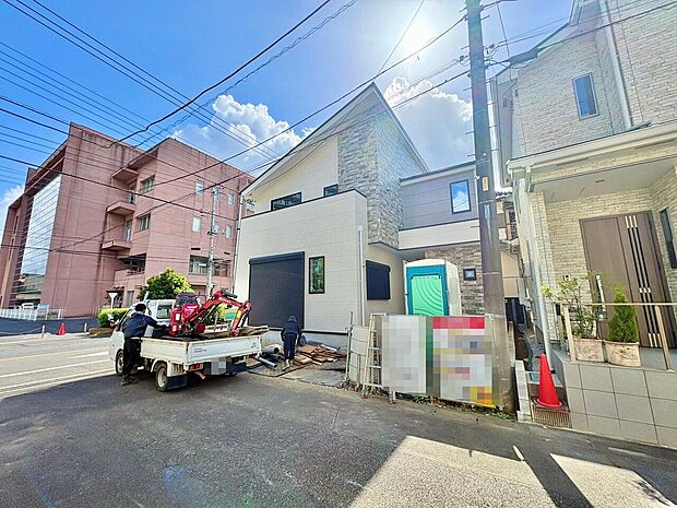 南与野駅徒歩13分、与野本町駅徒歩17分です。(令和8年8月撮影)