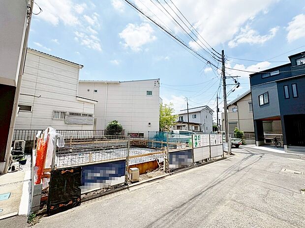 リビングを2階にすることで、通風・採光にも優れ心地よい光と風があふれています。(令和8年7月撮影)