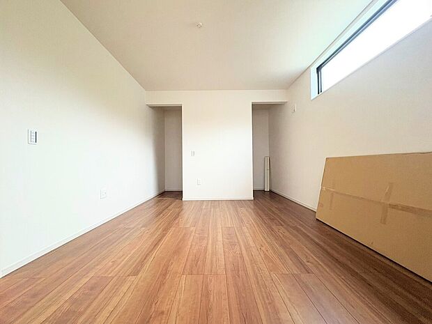 7帖の主寝室にはWIC付き。充実した生活は伸びやかな居室空間から始まります。