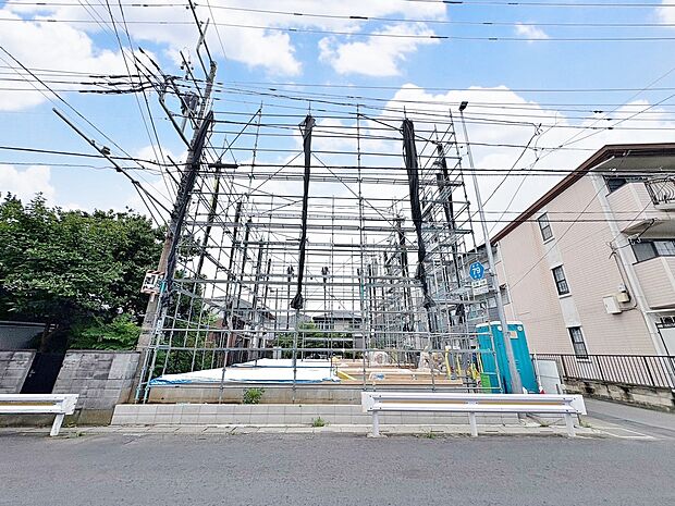 18.5帖のLDKにはスタディカウンターを配置しました。(令和8年7月 撮影)