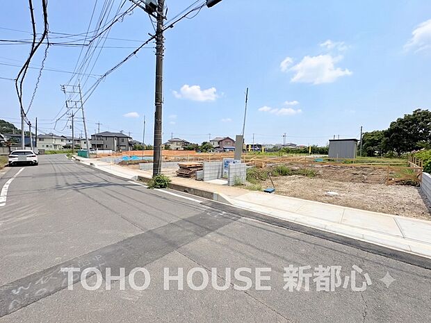回遊性のある間取りを採用し、毎日の家事動線にも配慮しました。(令和8年7月 撮影)