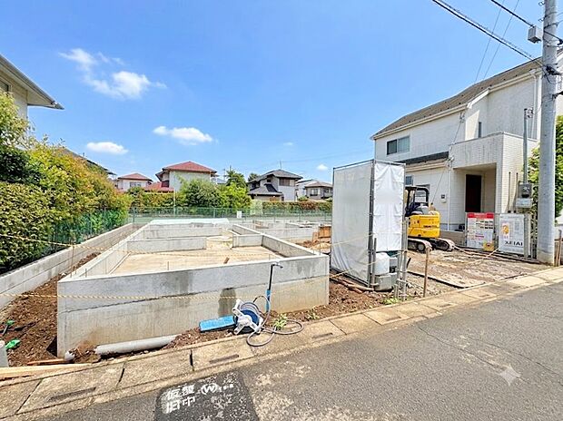 LDKは広々24.5帖の大空間です。リビングダイニングには床暖房完備。(令和8年7月撮影)