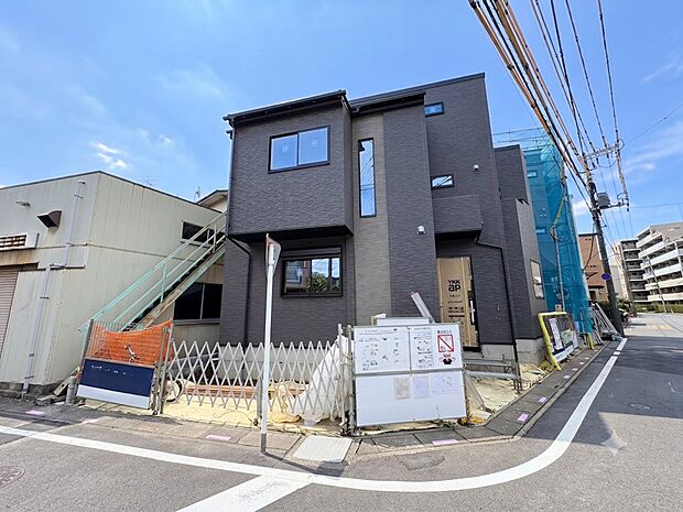 全居室2面採光で陽当たり・通風良好です。(令和8年8月撮影)
