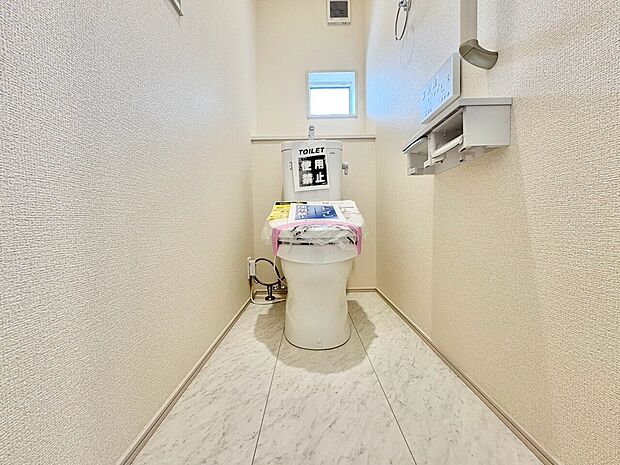 白を基調としたシンプルながらも落ち着くデザイン。