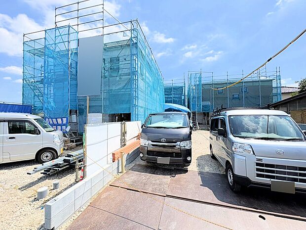 たっぷり収納できるWICを2か所設けました。(令和8年7月撮影)