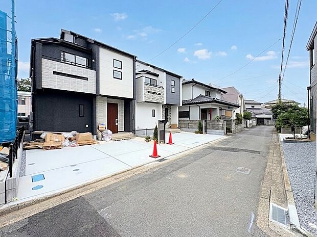 2階は全居室二面採光、採光に富んだ設計で明るい空間を演出。(令和8年7月撮影)