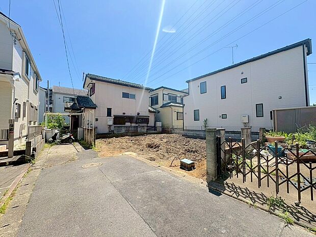 二部屋から行き来できる続きバルコニーを配置しています。(令和8年7月撮影)