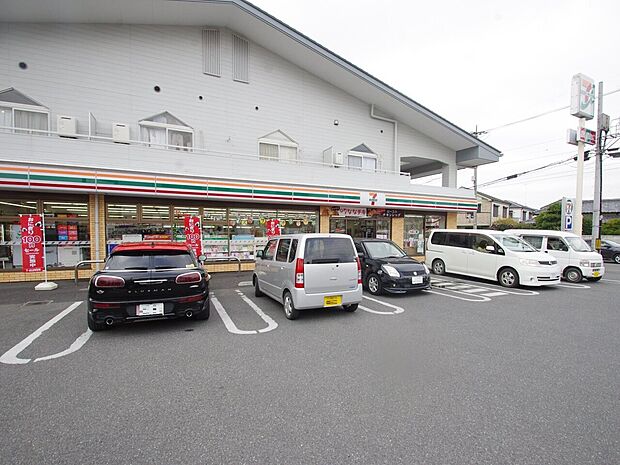 セブンイレブン大宮日進1丁目店まで約492m