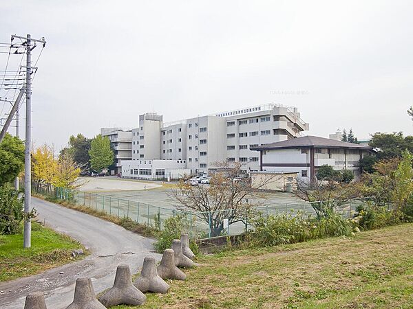 田島中学校まで約1400m