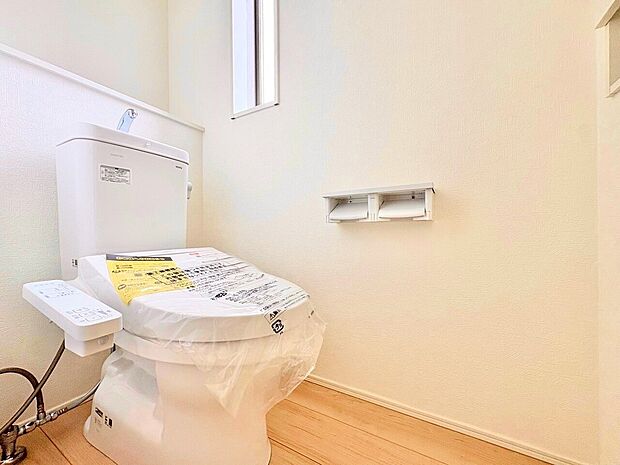 白を基調に飽きのこない空間は、質感豊かな仕上がりです。