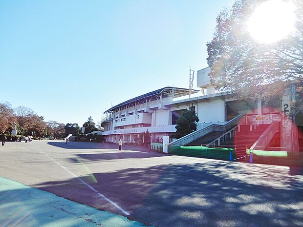 上尾運動公園まで約1200m