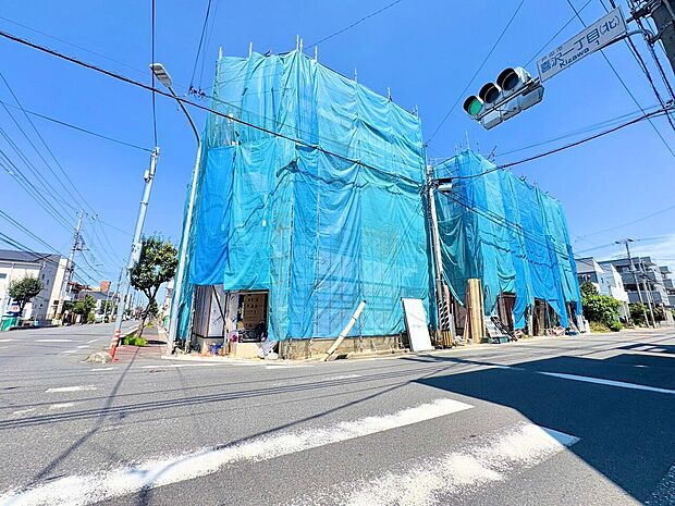 使いやすいL型キッチンなら、作業しながら効率的にお料理できます。(令和8年7月撮影)