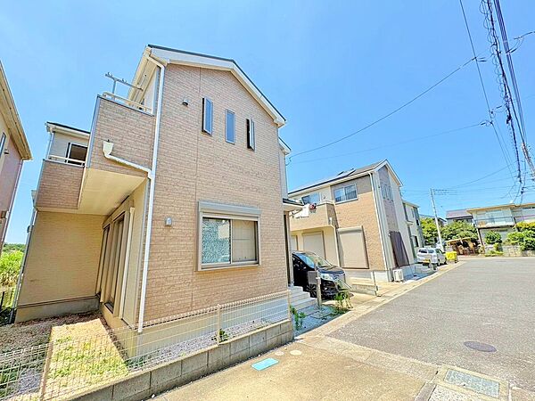 14帖のＬＤＫ横には4．5帖の続き和室を備えています。