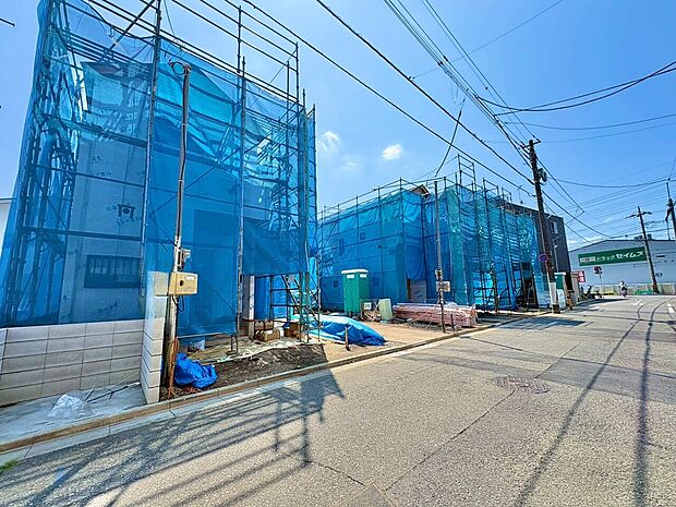 2階は全居室二面採光、採光に富んだ設計で明るい空間を演出。(令和8年7月撮影)