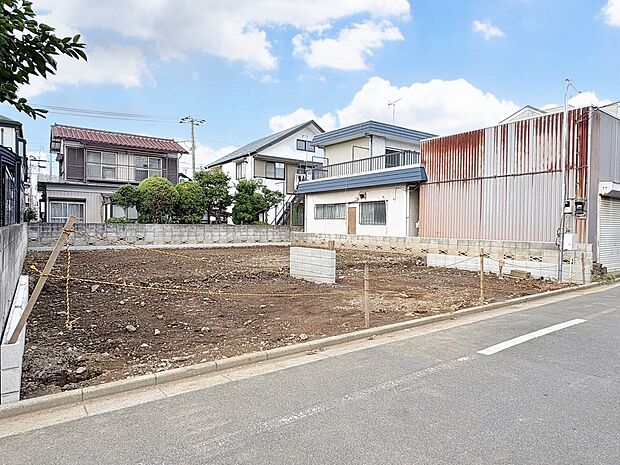人気の対面式キッチンで一体感のあるLDK。(令和8年7月撮影)