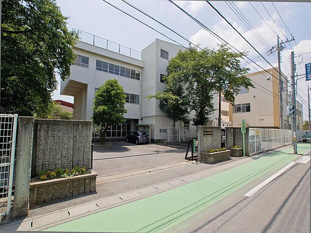 太田小学校まで約950m