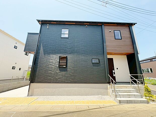 【3号棟】敷地面積は34坪以上、ライフスタイルの変化に合わせて対応できる、可変性と収納力を重視。