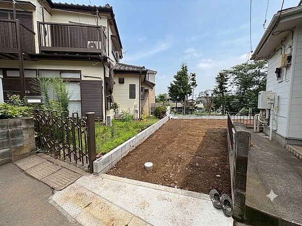 2階は全居室6帖以上、二面採光です。採光に富んだ設計で明るい空間を演出。(令和8年7月撮影)