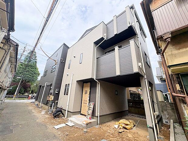 LDKは17帖以上、コミュニケーション動線に配慮したリビングイン階段を採用しました。(令和8年7月撮影)