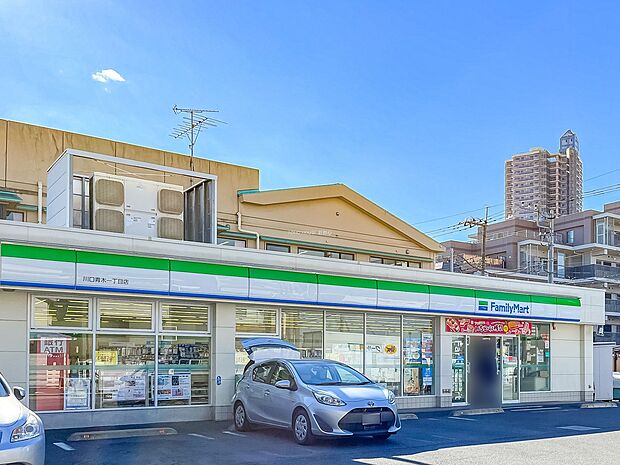 ファミリーマート川口青木1丁目店まで約274m