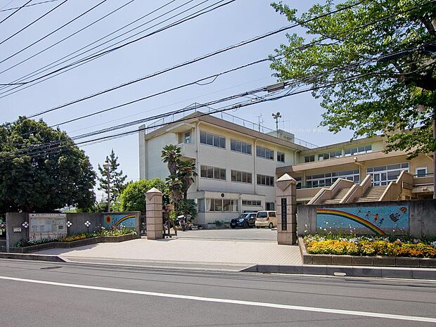 大東小学校まで約260m