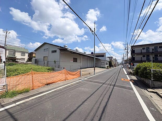 全居室南向きの陽当り良好なお住まい。(令和8年8月撮影)