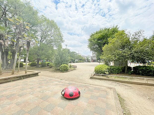 前川第6公園まで約250m