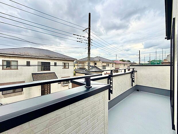 かけがえのない街並みや風景が広がります。
