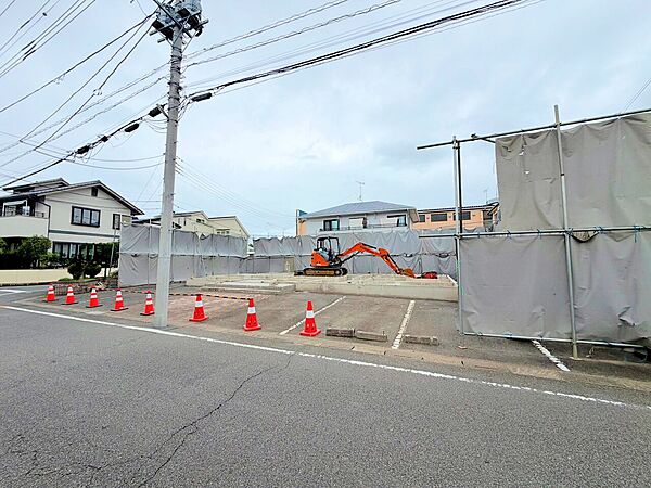 建築条件付きの売地です。現地を実際にご確認下さい。