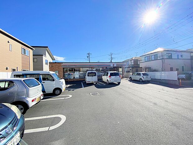 セブンイレブン上尾二ツ宮店まで約459m