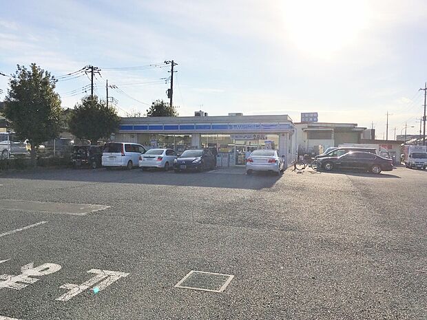 ローソン さいたま深作店まで約600m