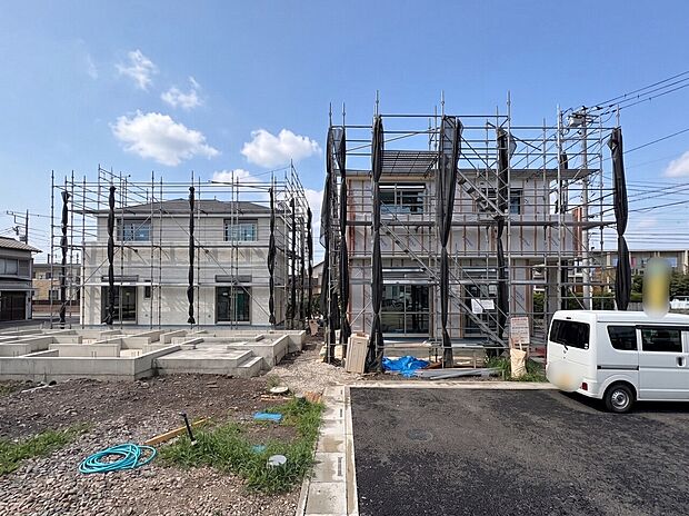 南西向きで陽当たり良好。5.5公道に面した人気の角地です。(令和8年8月撮影)