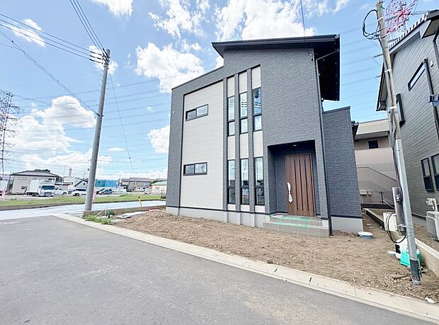 小・中学校、スーパーまで約450m内で暮らしやすい住環境です。(令和8年8月撮影)