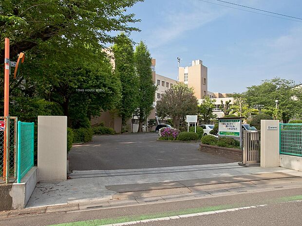 桶川東中学校まで約350m