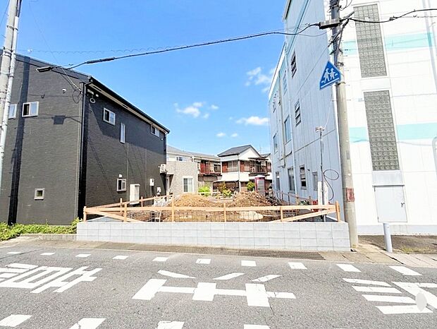 お買い物施設が充実した住環境です。(令和8年9月撮影)