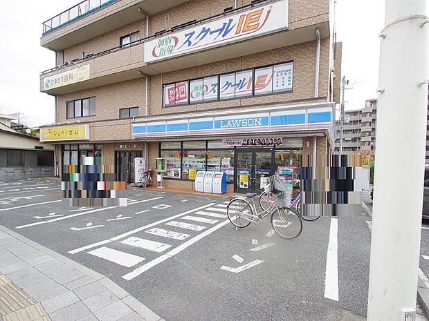 ローソンさいたま指扇店まで約900m