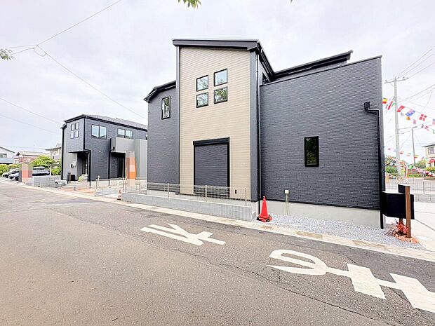 南西角地に面しています。ゆとりの敷地37坪以上のお住まい。