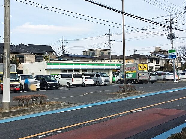 ファミリーマートさいたま白幡店まで約290m