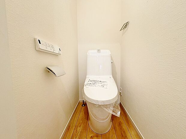 白を基調に飽きのこない空間は、質感豊かな仕上がりです。